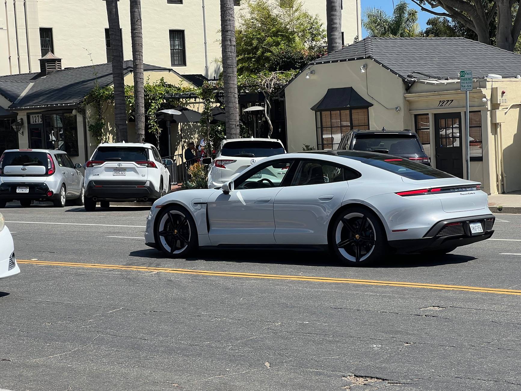 Porsche Taycan CHALK Taycan Club IMG_1326