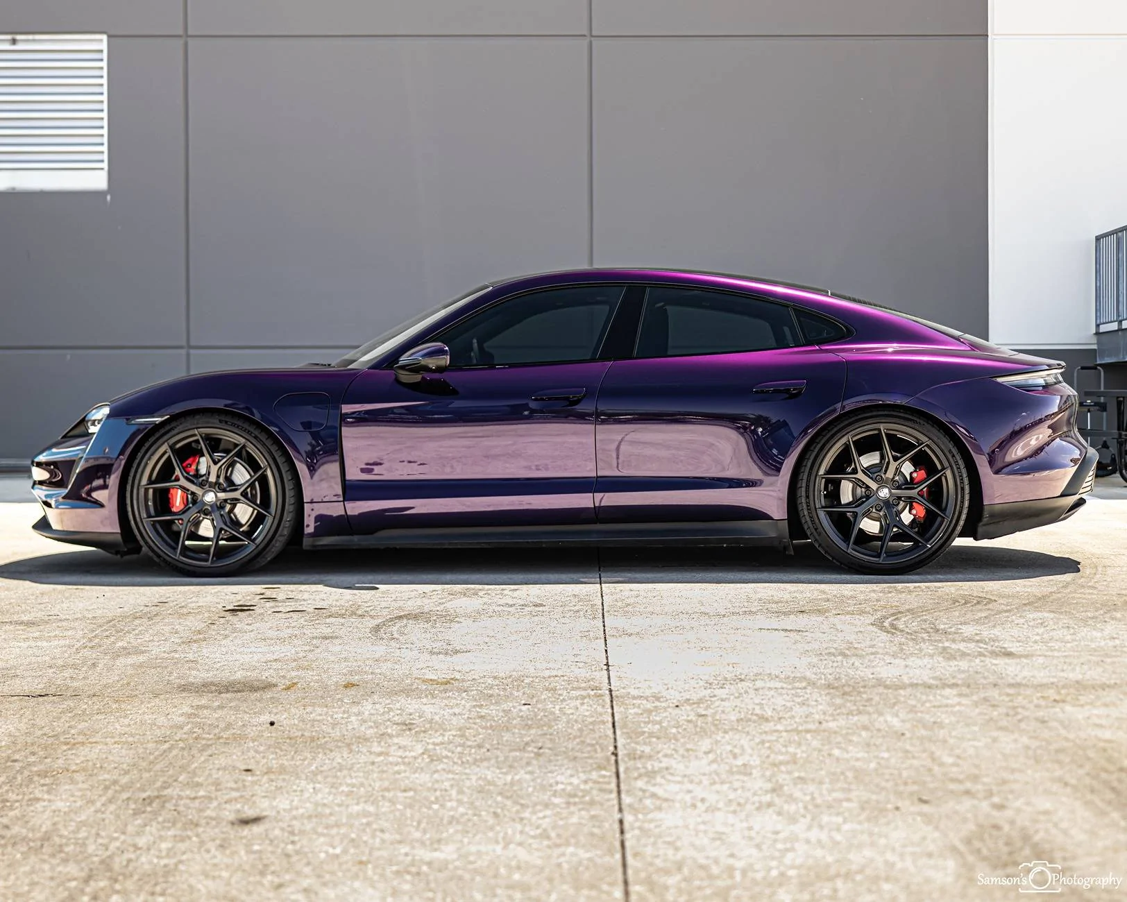 Porsche Taycan Purple Taycan 4