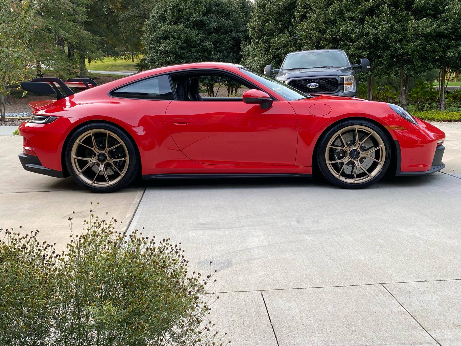 Porsche Taycan Spyder Wheels colour change 7581cb1e-7399-4aac-97e6-e3db864deefb