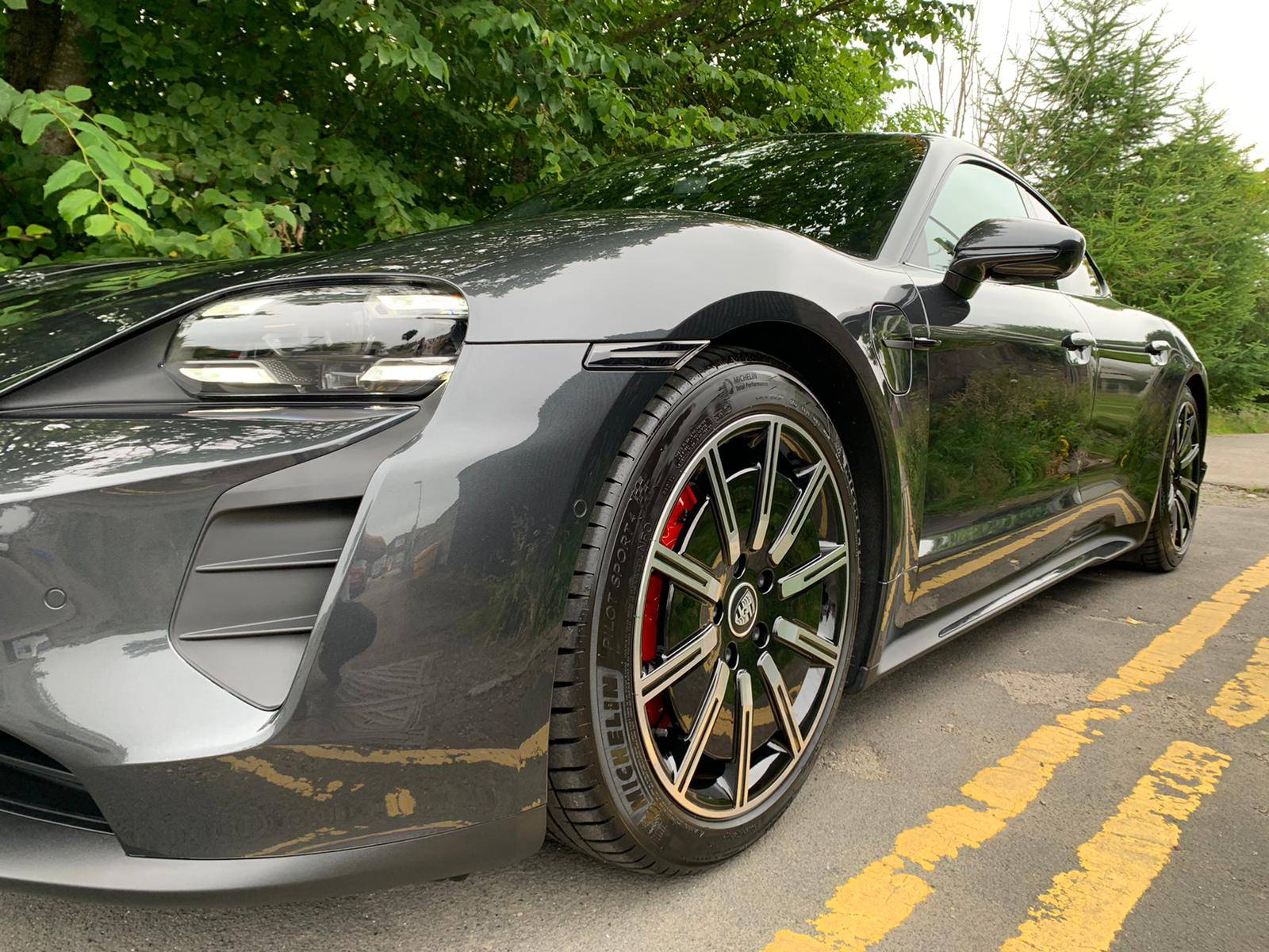 Porsche Taycan VOLCANO GREY Taycan Club BEC2D4BE-54BE-41A9-BA0B-C16E5604C722