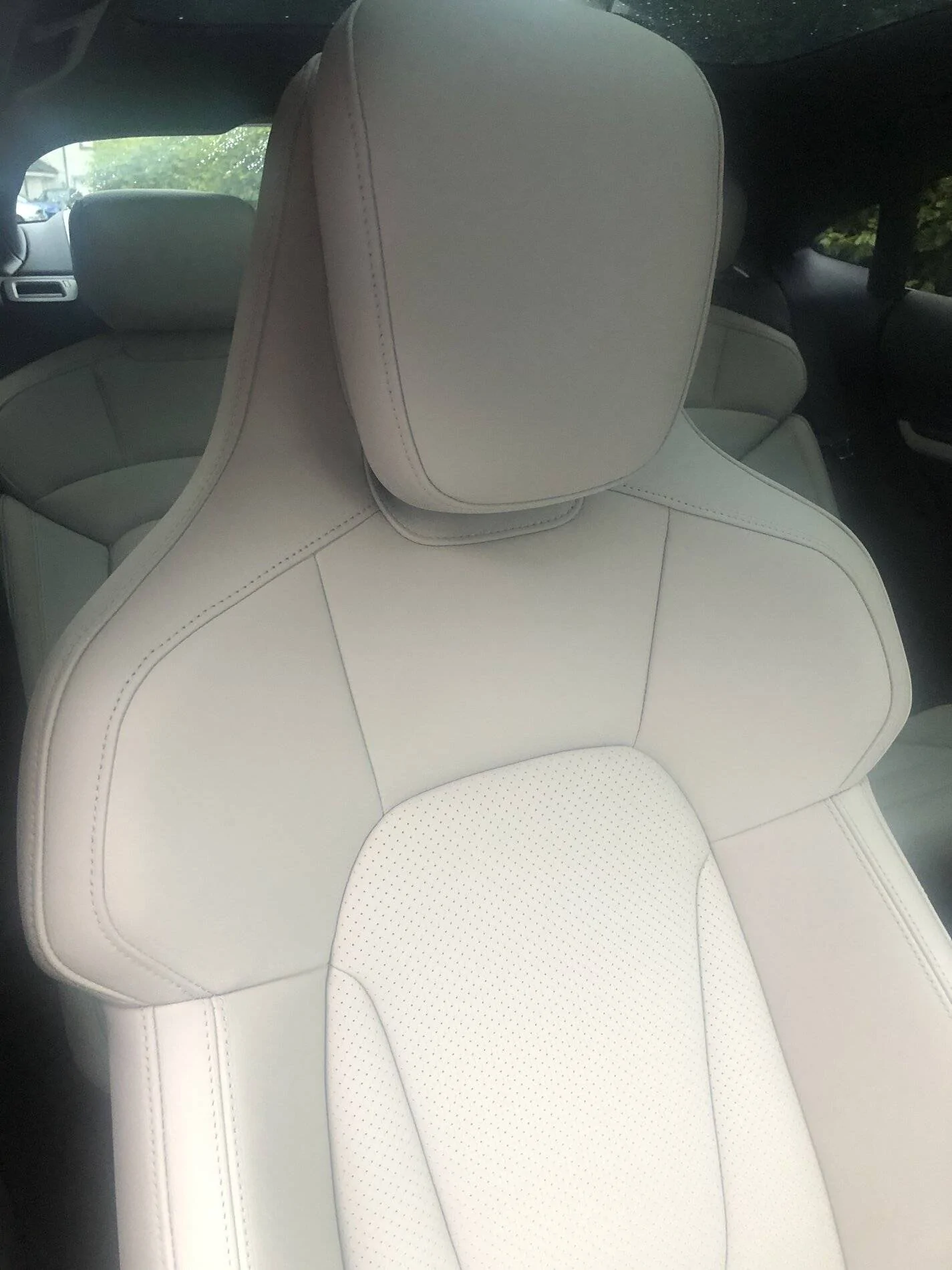 Porsche Taycan Which split interior leather option? 0B8BCBA9-9D98-4FA7-9D42-2008525B1123