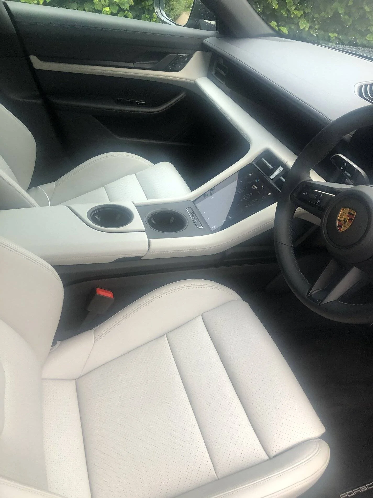 Porsche Taycan Which split interior leather option? 7B665CA4-B564-48C1-806C-F48566FCE97C