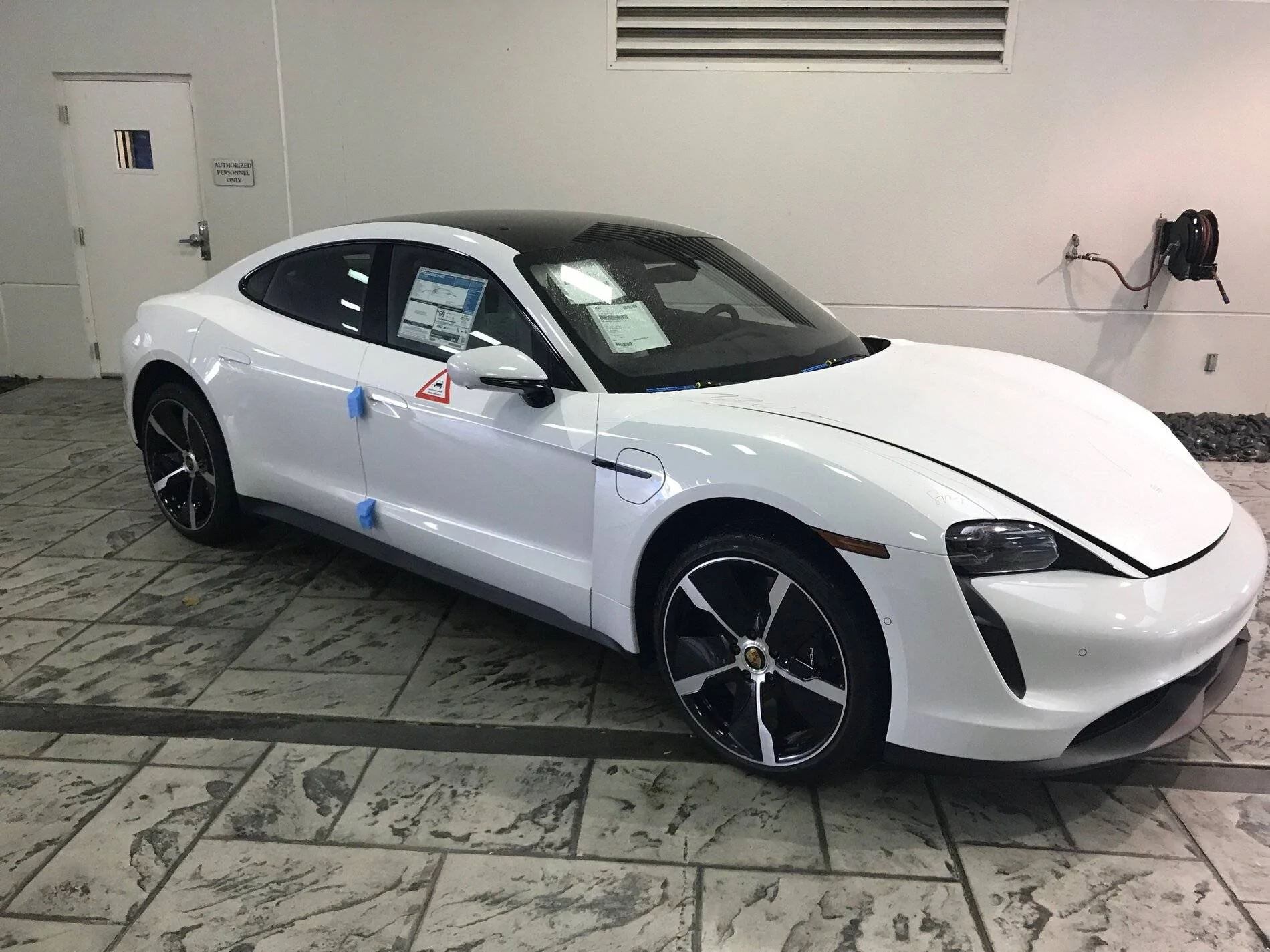 Porsche Taycan Taycan Waiting Room: Who has ordered and a delivery date? B34C5F37-2156-4C27-A8AE-CFB6CDC3911D