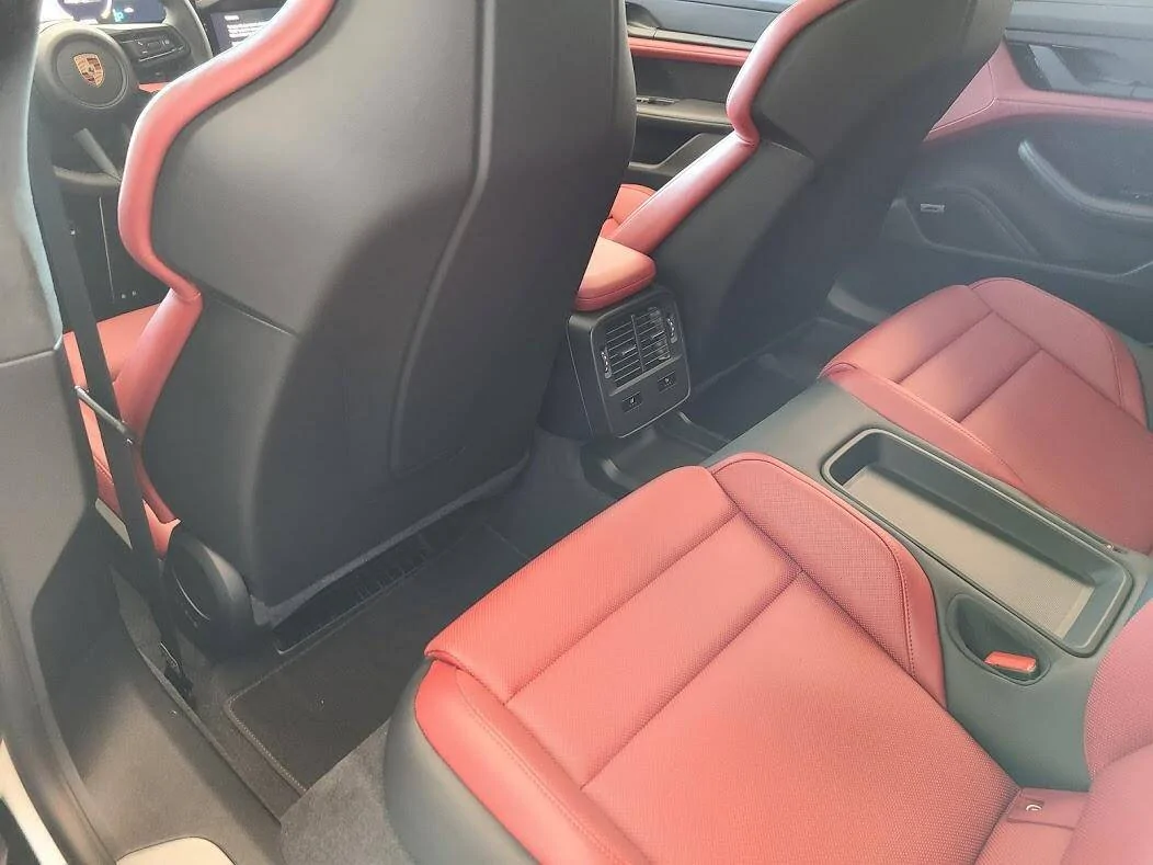 Porsche Taycan Opinions on Olea Brown Interior 1597958485326