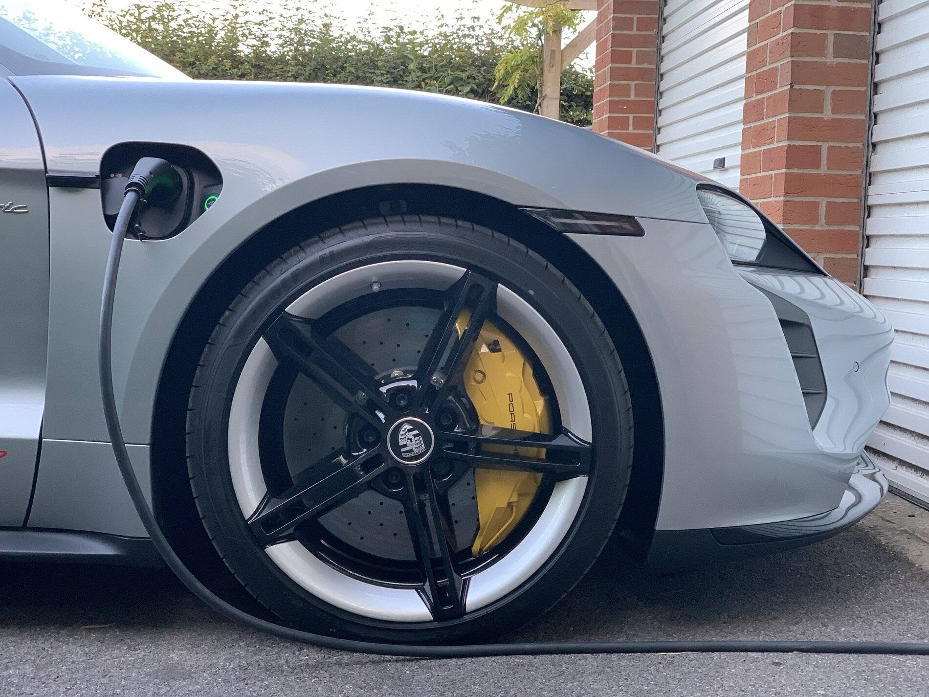 Porsche Taycan DOLOMITE SILVER Taycan Club Front Wheel - Chargin