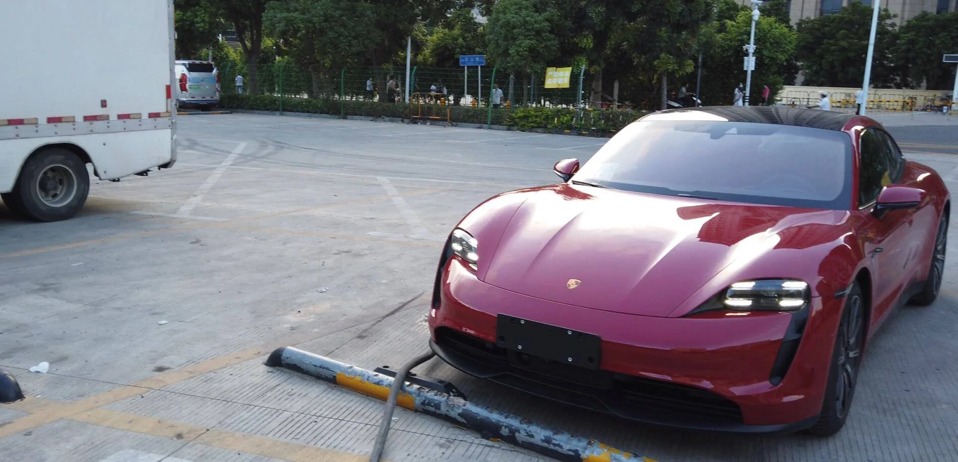 Porsche Taycan Taycan PCM is an embarrassment 1598434331210
