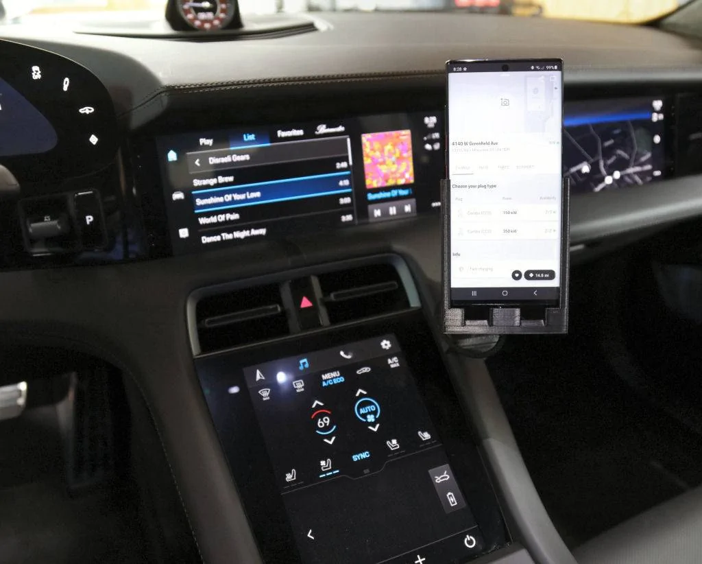 Porsche Taycan 3D Printed Custom Phone Mount for Taycan Console 0R0A1548