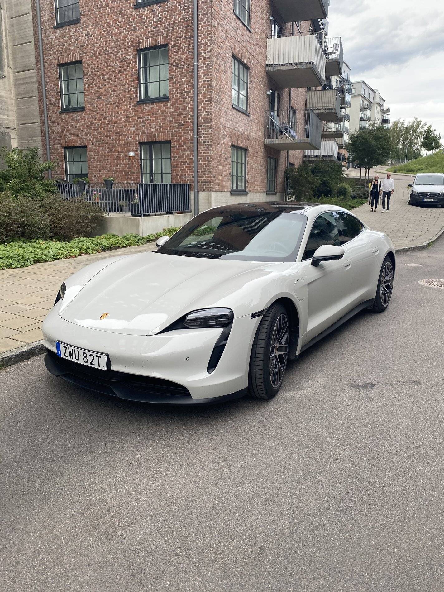 Porsche Taycan My Taycan 4s delivery ended bad CD7AC653-5E17-4EEE-918E-BBCC0E0462E3
