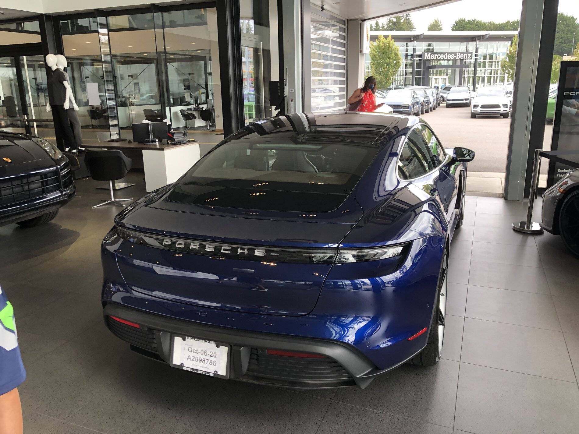 Porsche Taycan New Gentian Blue! Flawless and Beautiful! IMG_1206