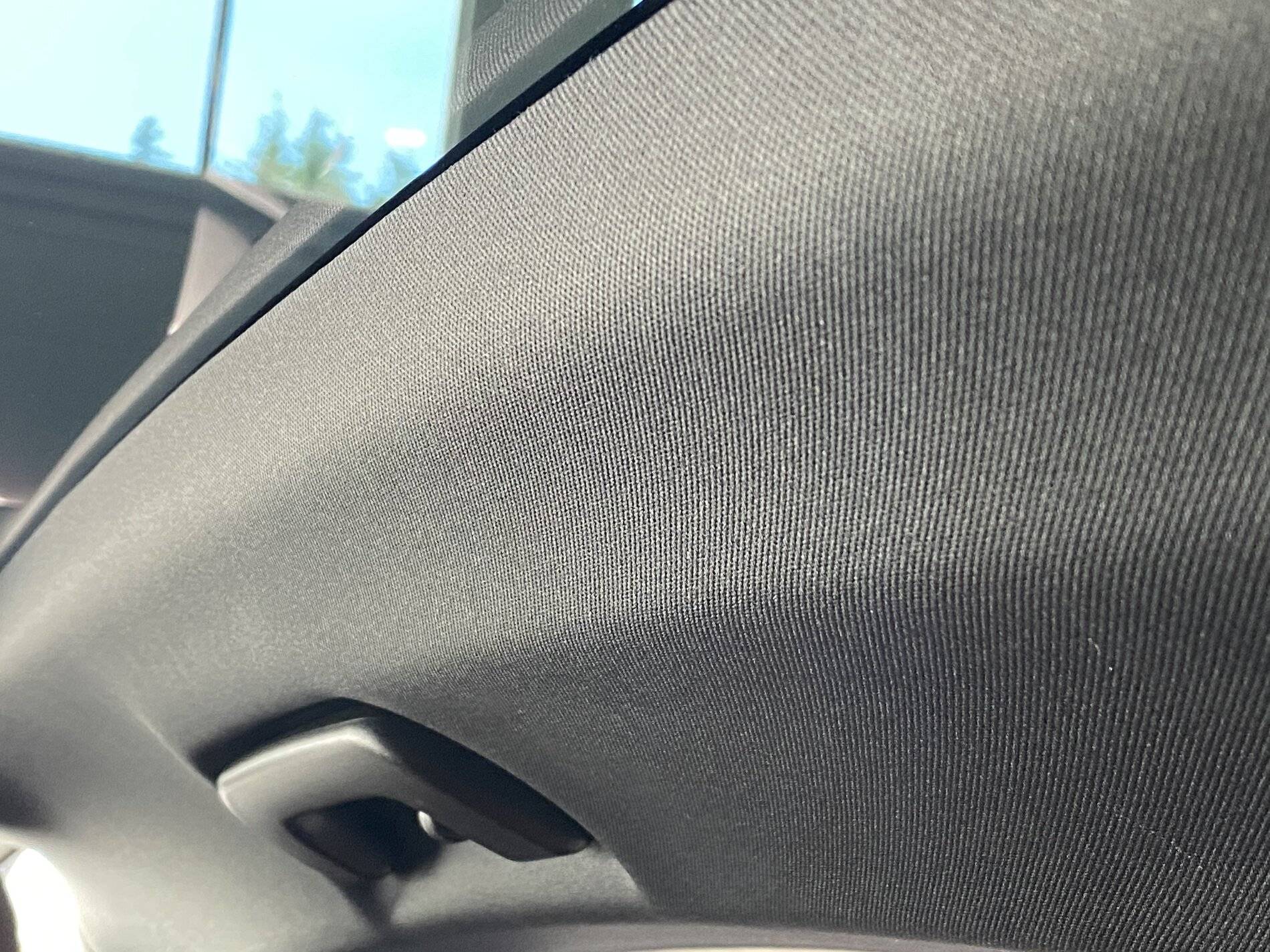 Porsche Taycan Roof lining material panoramic glass 02642012-F92F-43F9-B567-898954EEBC40