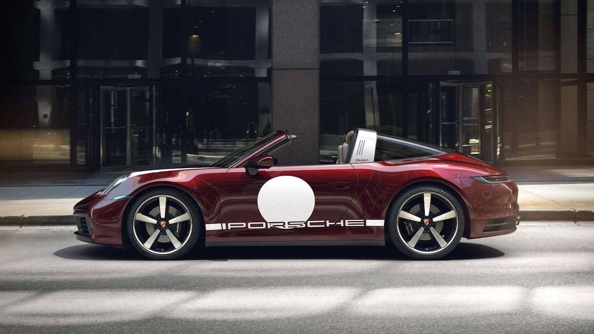 Porsche Taycan Cherry Metallic Taycan porsche-911-targa-4s-heritage-design-edition.jpe