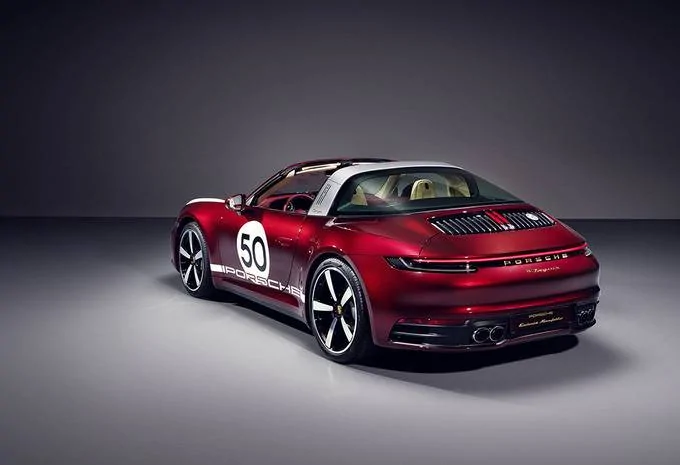 Porsche Taycan Cherry Metallic Taycan 911targa-heritage-3