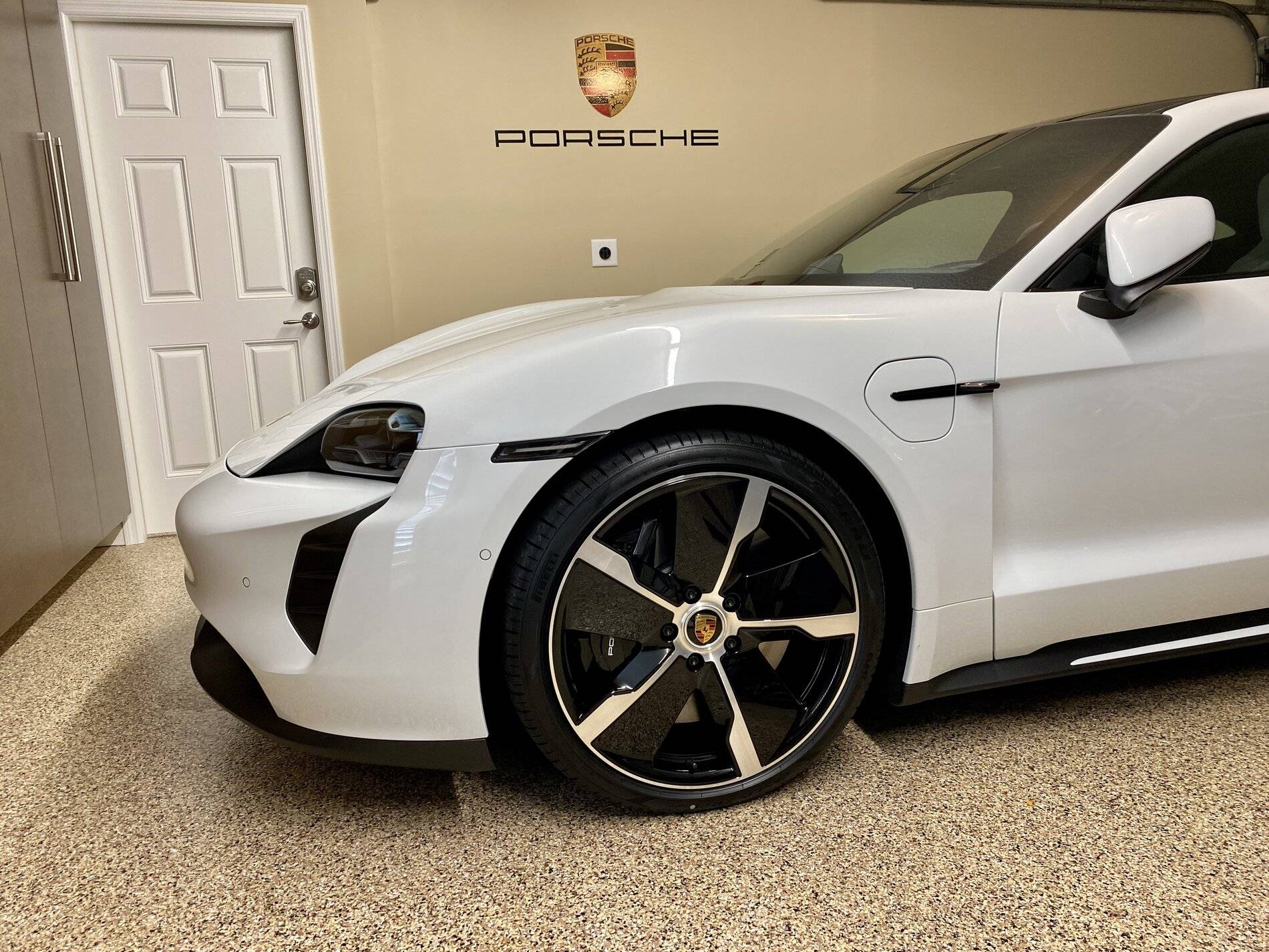 Porsche Taycan Ask a Porsche Dealer Anything 5E3A003C-8BEF-4403-98FE-11E7F5735C95