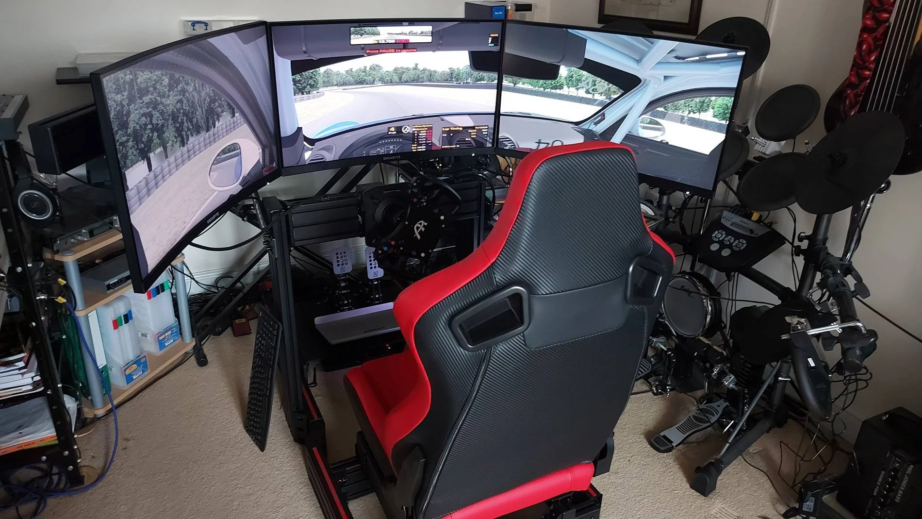 Porsche Taycan Sim Racing ? 20240813_135328
