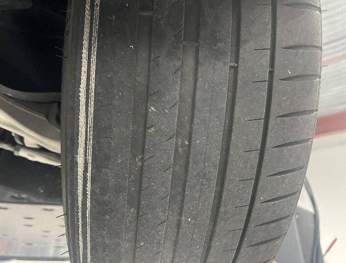 Porsche Taycan Check Your Tires! Screenshot 2024-08-29 at 3.43.06 PM