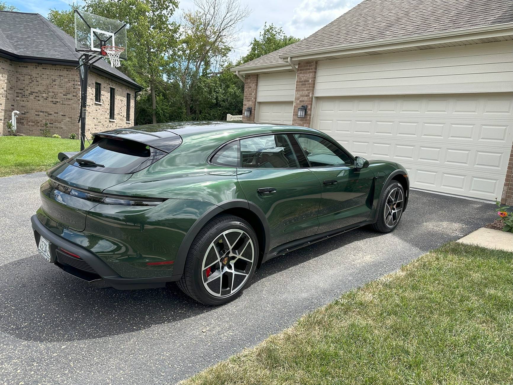 Porsche Taycan 1000 miles driven on 2025 4S CT  -- Comparing to my 2022 4 CT IMG_4303