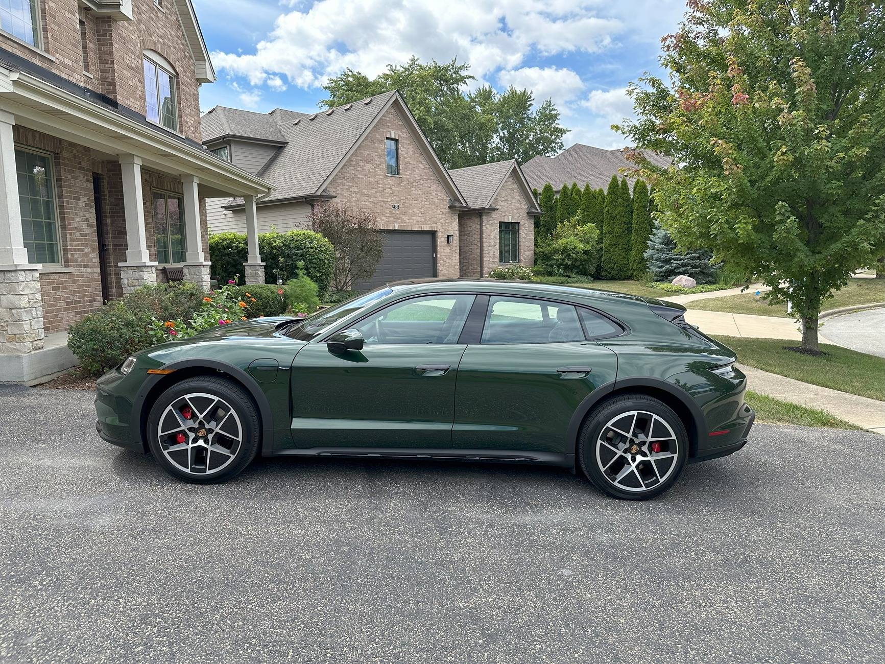 Porsche Taycan 1000 miles driven on 2025 4S CT  -- Comparing to my 2022 4 CT IMG_4304
