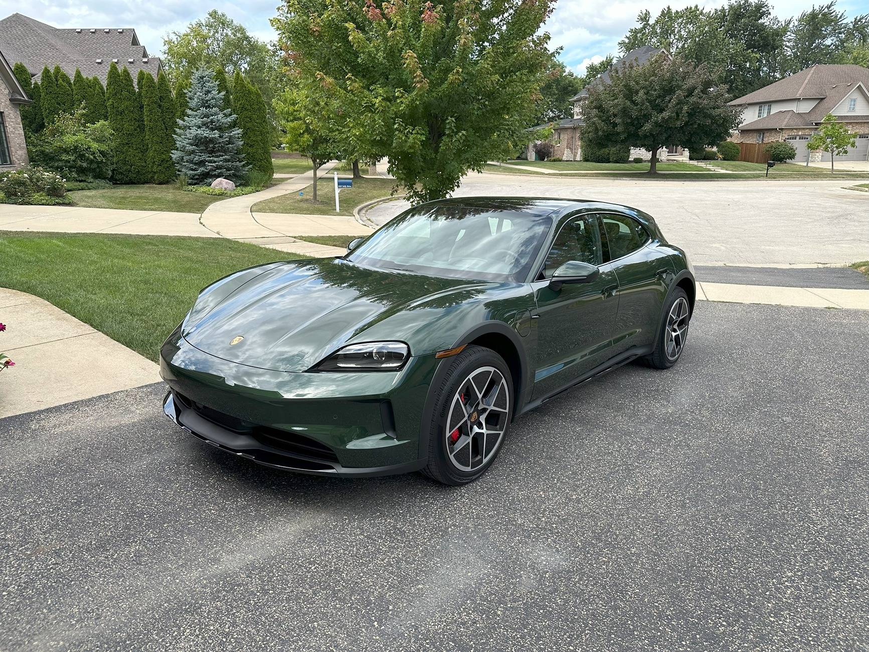 Porsche Taycan 1000 miles driven on 2025 4S CT  -- Comparing to my 2022 4 CT IMG_4305