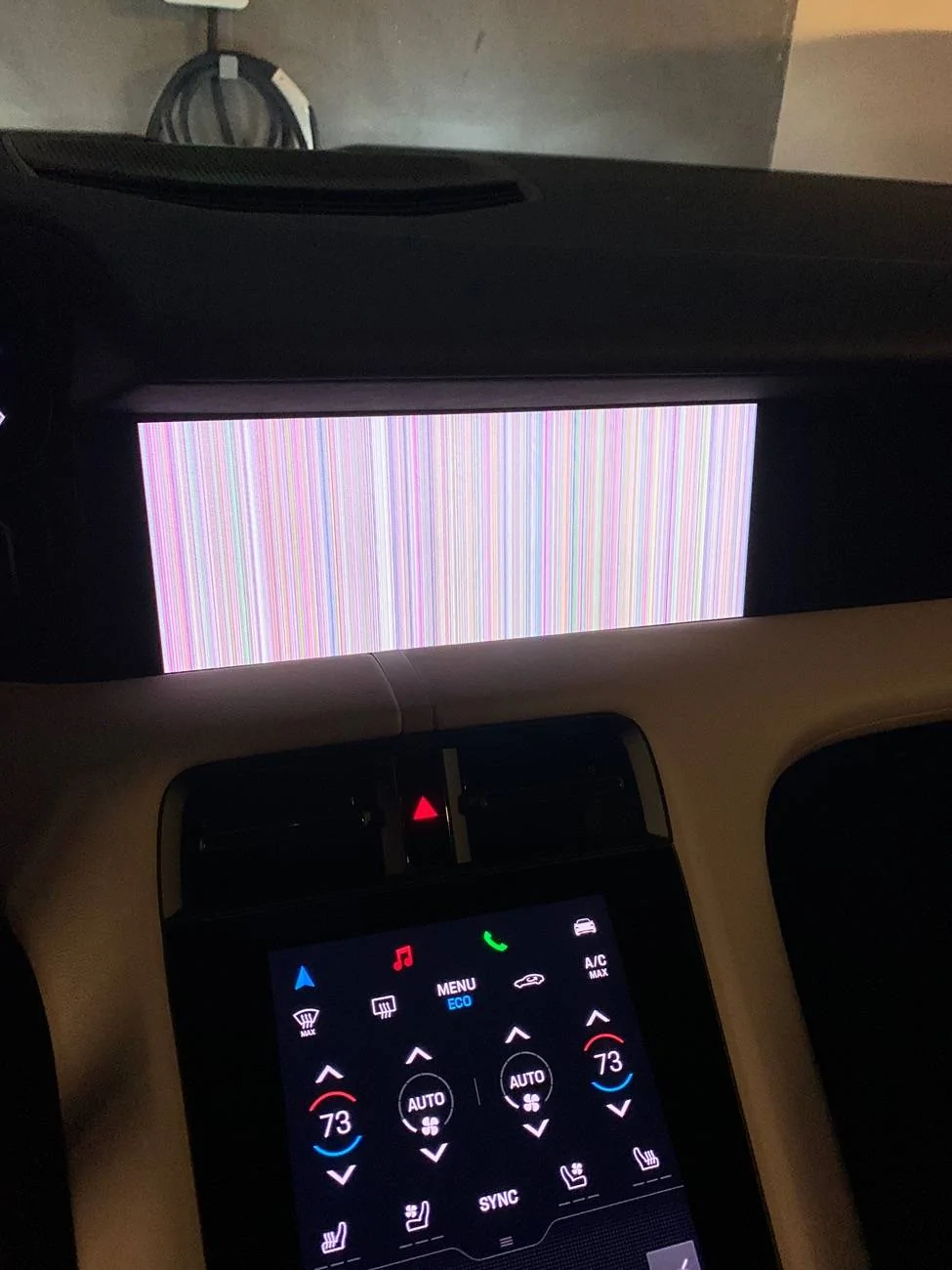Porsche Taycan PCM Vertical Color Lines on Screen IMG_3949