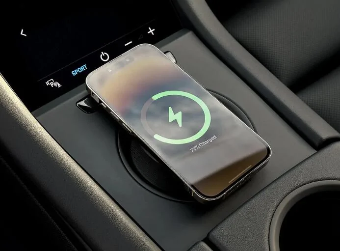 Porsche Taycan Phone holder? Screenshot 2024-09-19 at 20.47.32