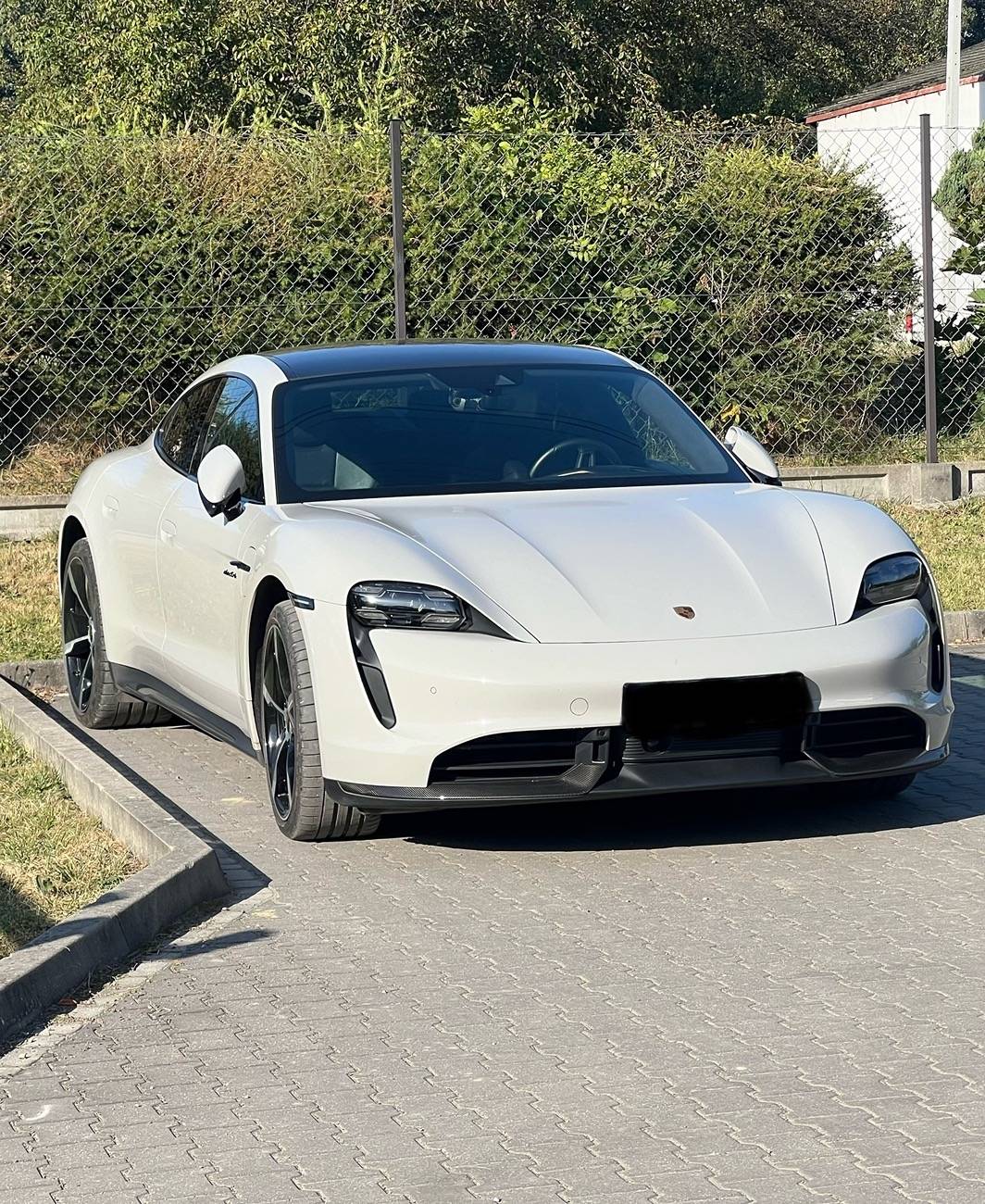Porsche Taycan CT4 or ST IMG_1794