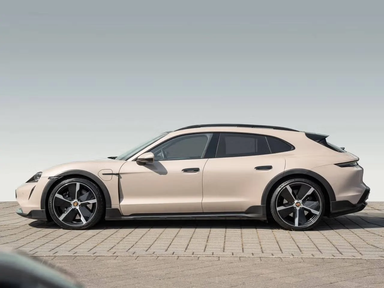 Porsche Taycan COFFEE BEIGE Taycan Club IMG_7546