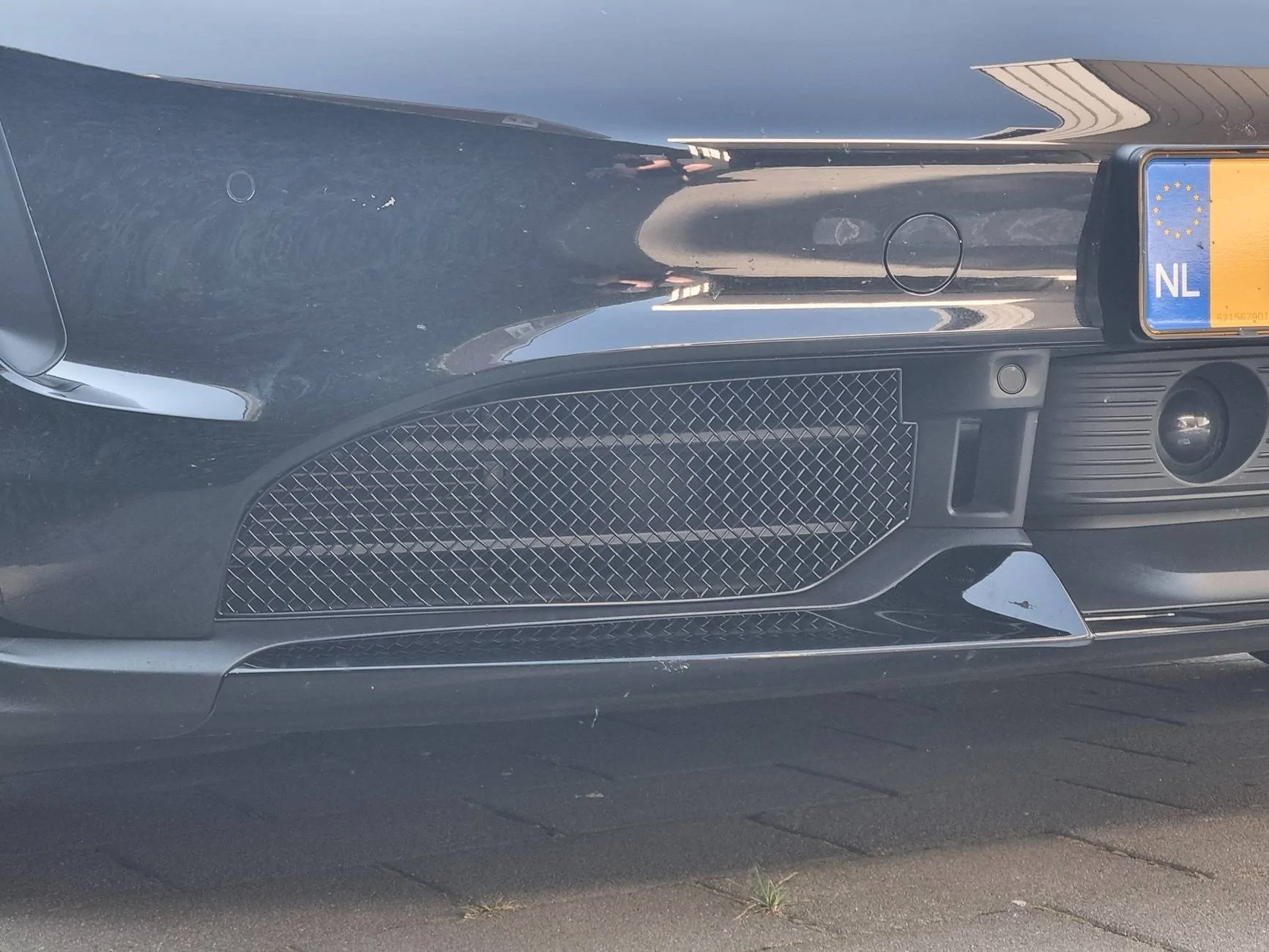 Porsche Taycan I tried the Zunsport grills and I like them 20240922_135217