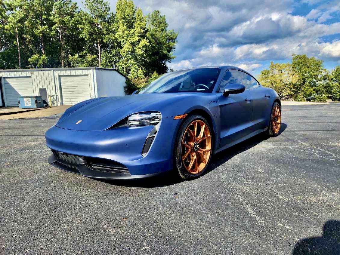 Porsche Taycan She Pretty - Navy Blue Matte Black with Copper Wheels image000000