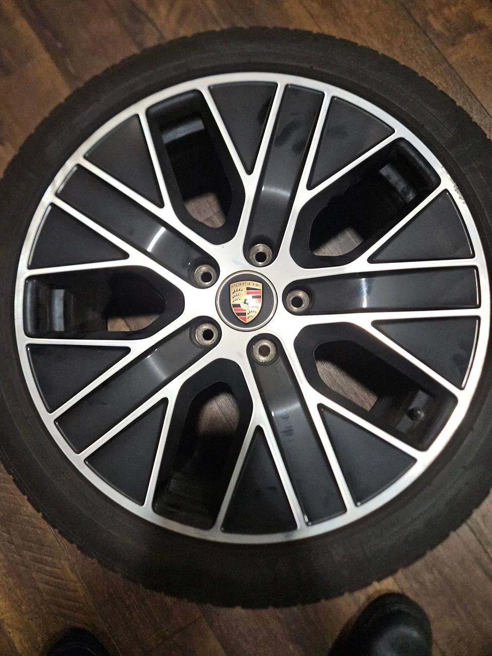 Porsche Taycan 20" Taycan Turbo Aero Wheels -Seattle- $400 20240930_195109