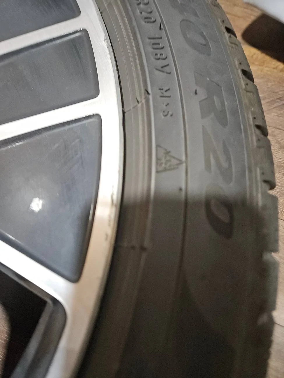 Porsche Taycan 20" Taycan Turbo Aero Wheels -Seattle- $400 20240930_194950