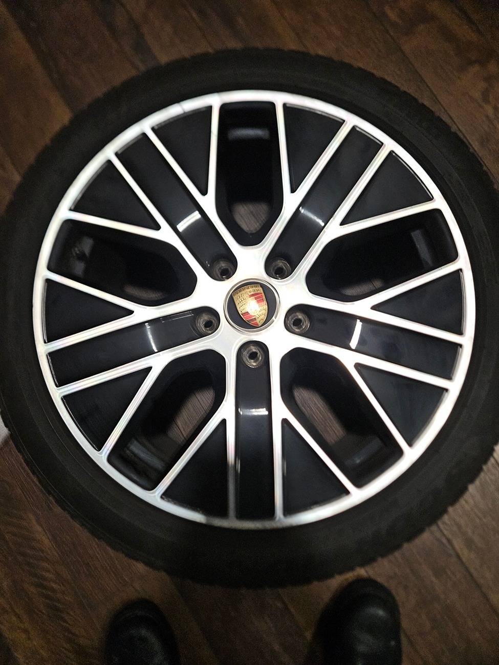 Porsche Taycan 20" Taycan Turbo Aero Wheels -Seattle- $400 20240930_195230
