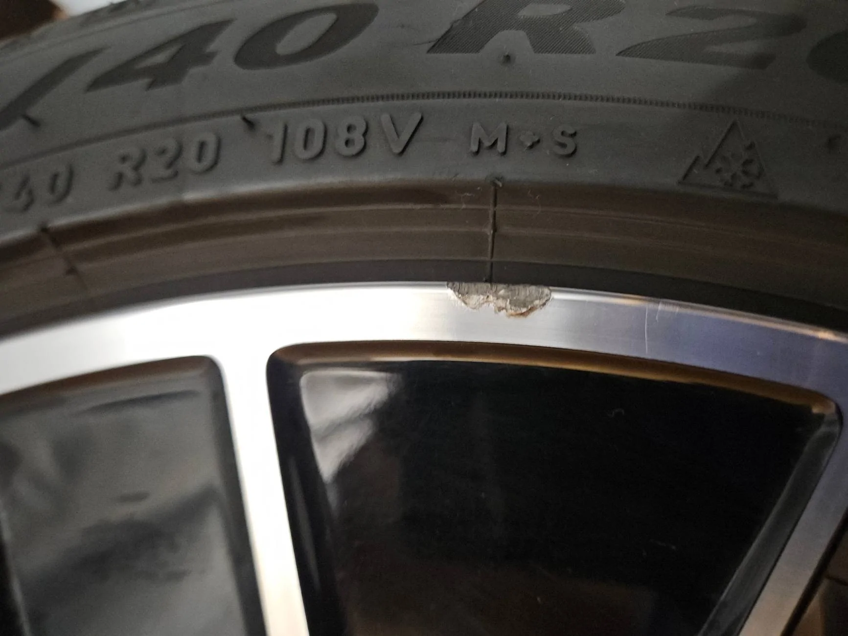 Porsche Taycan 20" Taycan Turbo Aero Wheels -Seattle- $400 20240930_194818
