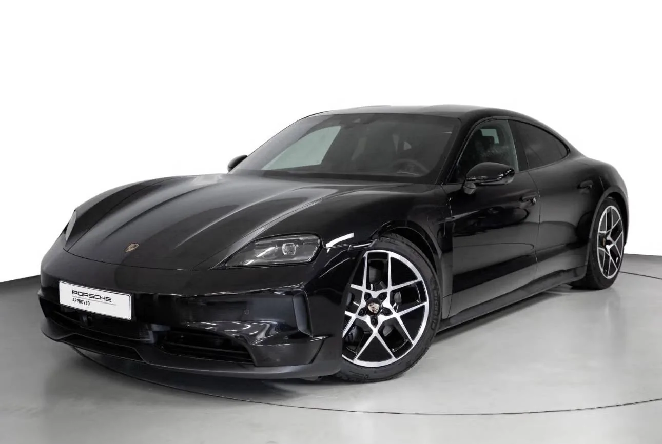 Porsche Taycan Decision on buying Facelift or Pre-Facelift IMG_2137