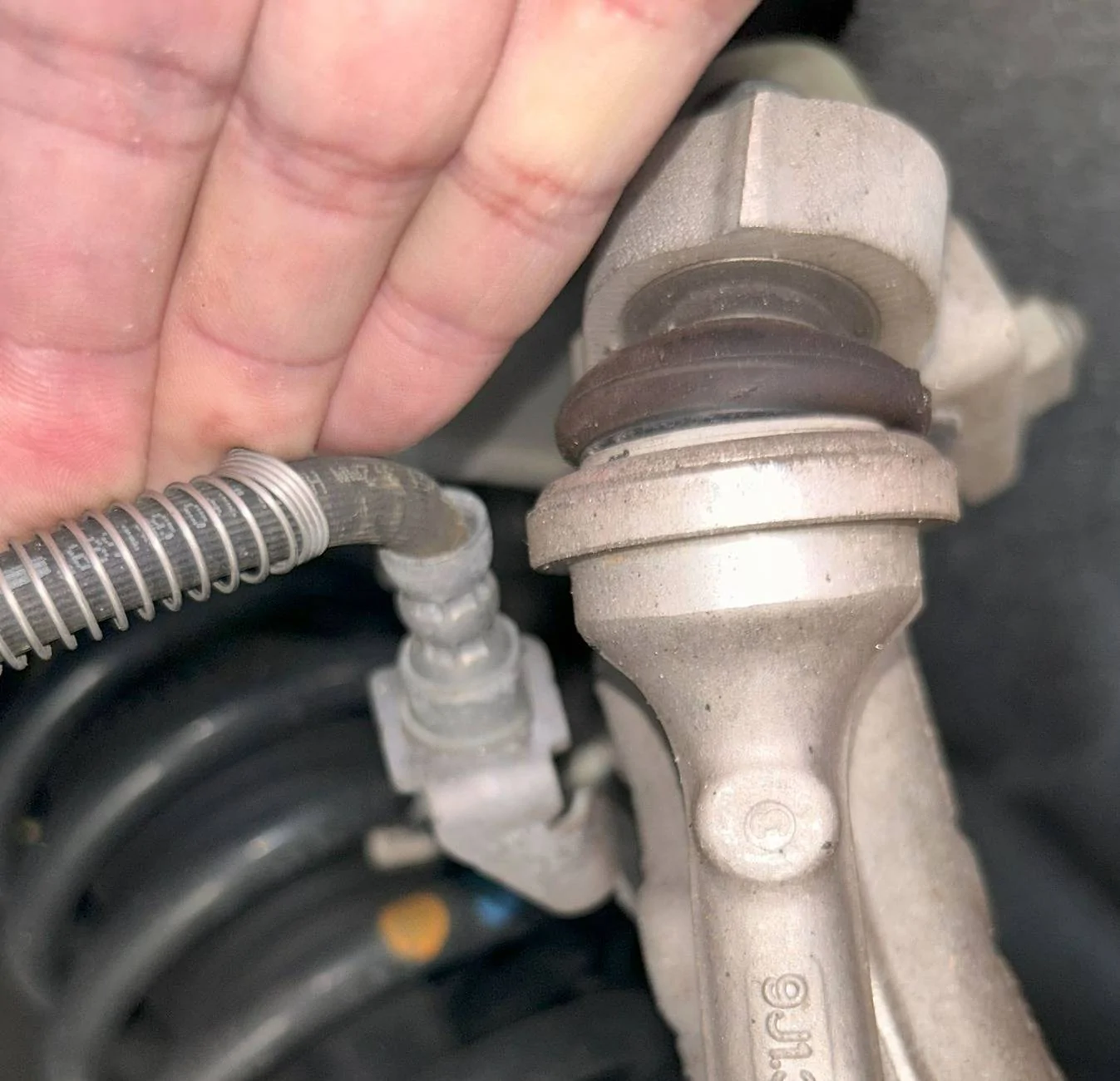 Porsche Taycan got the ARB0 brake hose recall and WPK0 PSM reprogram done right_befor