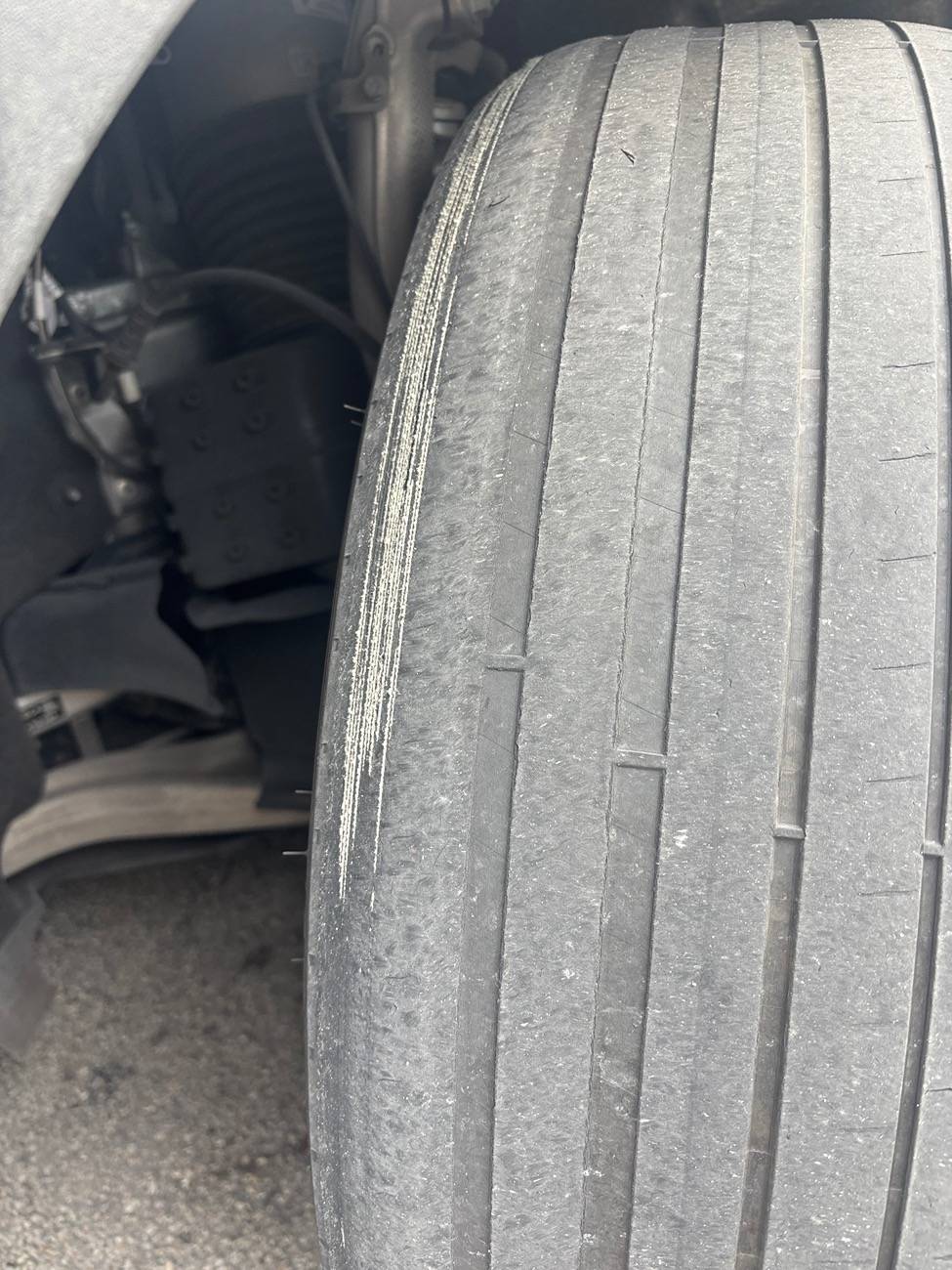 Porsche Taycan I need new tires - what do you recommend? IMG_1891