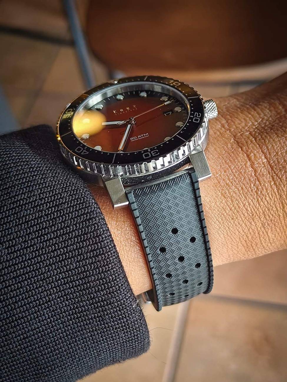 Porsche Taycan Watch collectors - let's talk watches here! 1000064202