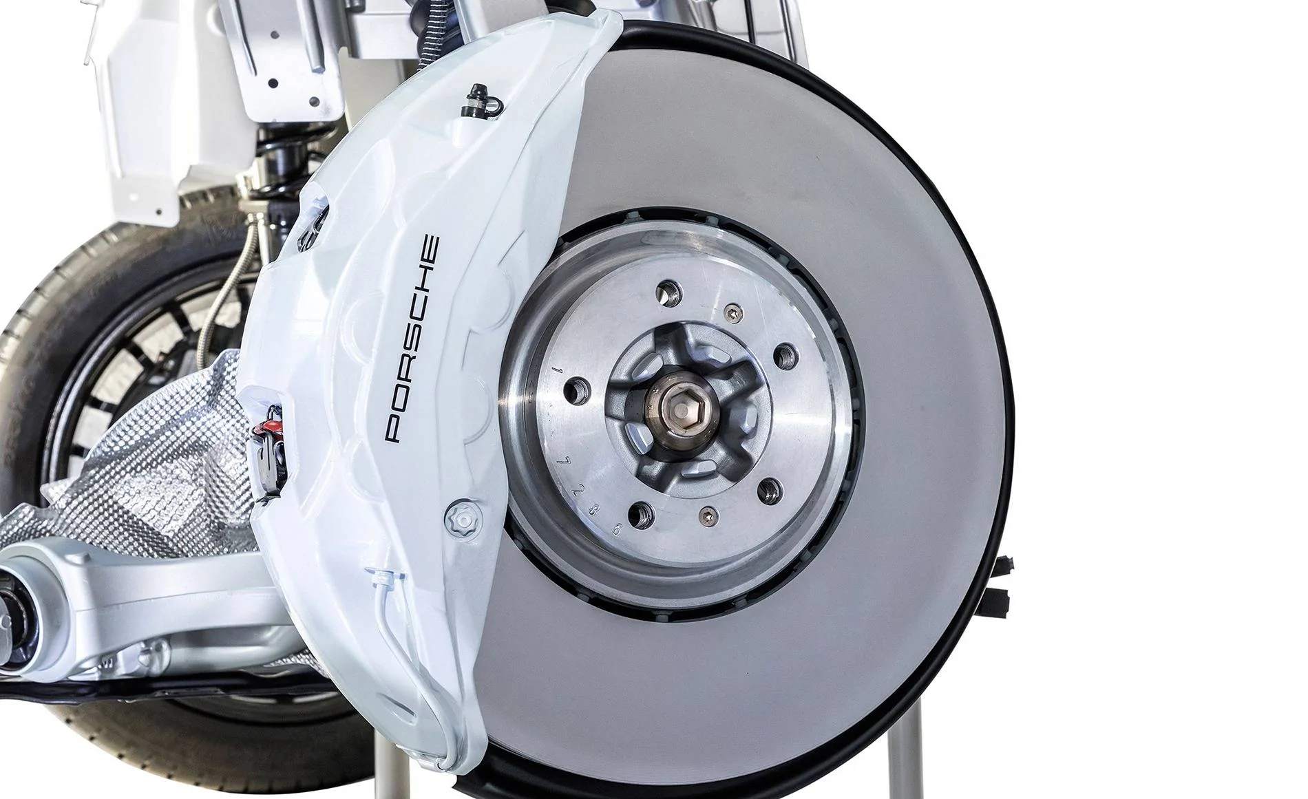 Porsche Taycan Unexpected issue with H&R spacer kit 7 mm all-around 2019_cayenne_brak