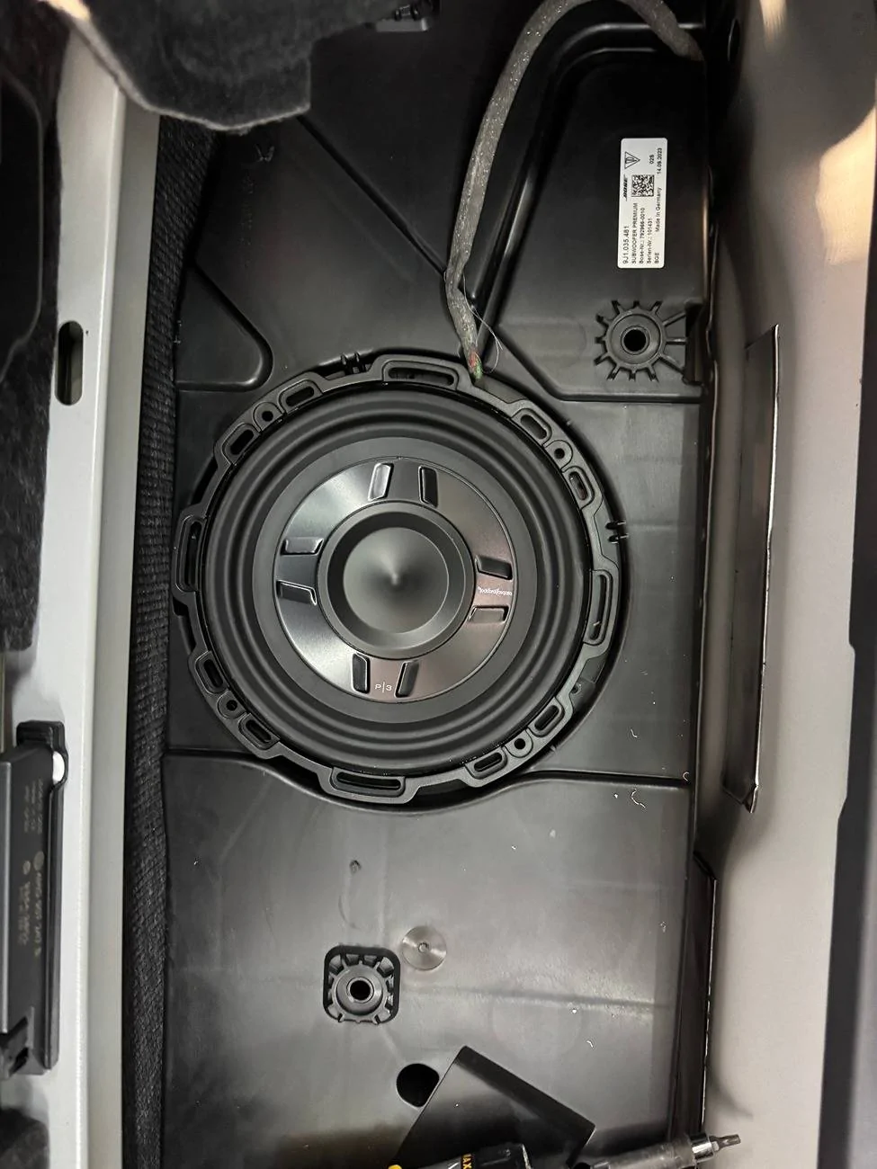 Porsche Taycan Subwoofer upgraded! IMG_5652
