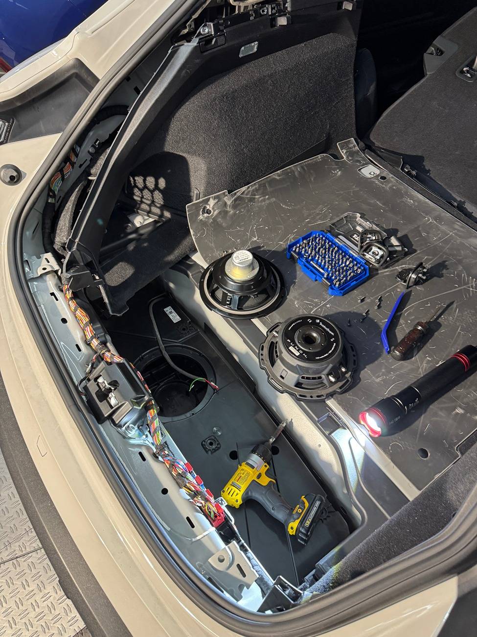 Porsche Taycan Subwoofer upgraded! IMG_5648.JPG