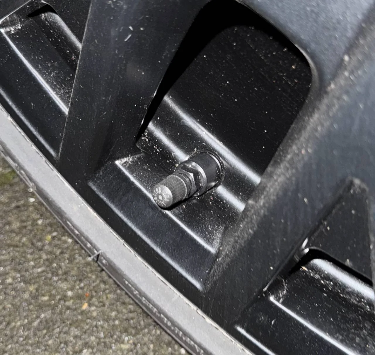 Porsche Taycan J1.2 TPMS IMG_3307