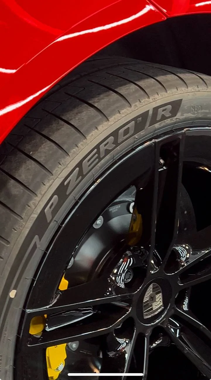 Porsche Taycan 2025 Turbo GT tires IMG_7920