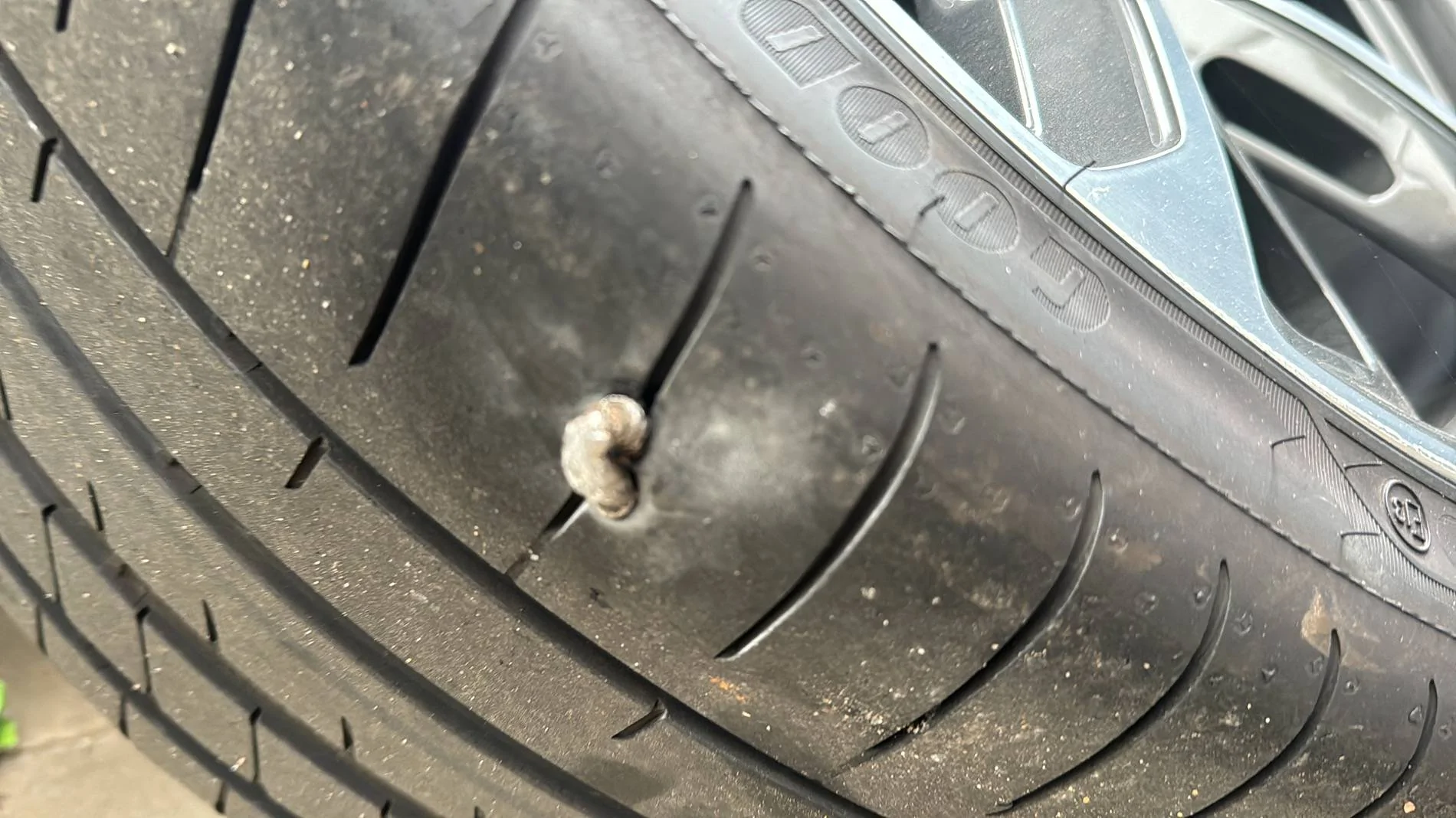 Porsche Taycan I picked up a screw! Yay 8BD7F6E4-5E74-4225-8F94-3A6C850B65E6