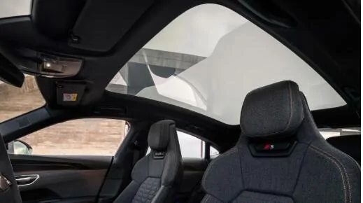 Porsche Taycan 2025 Variable Light Control Roof differences 1732728339514-6h