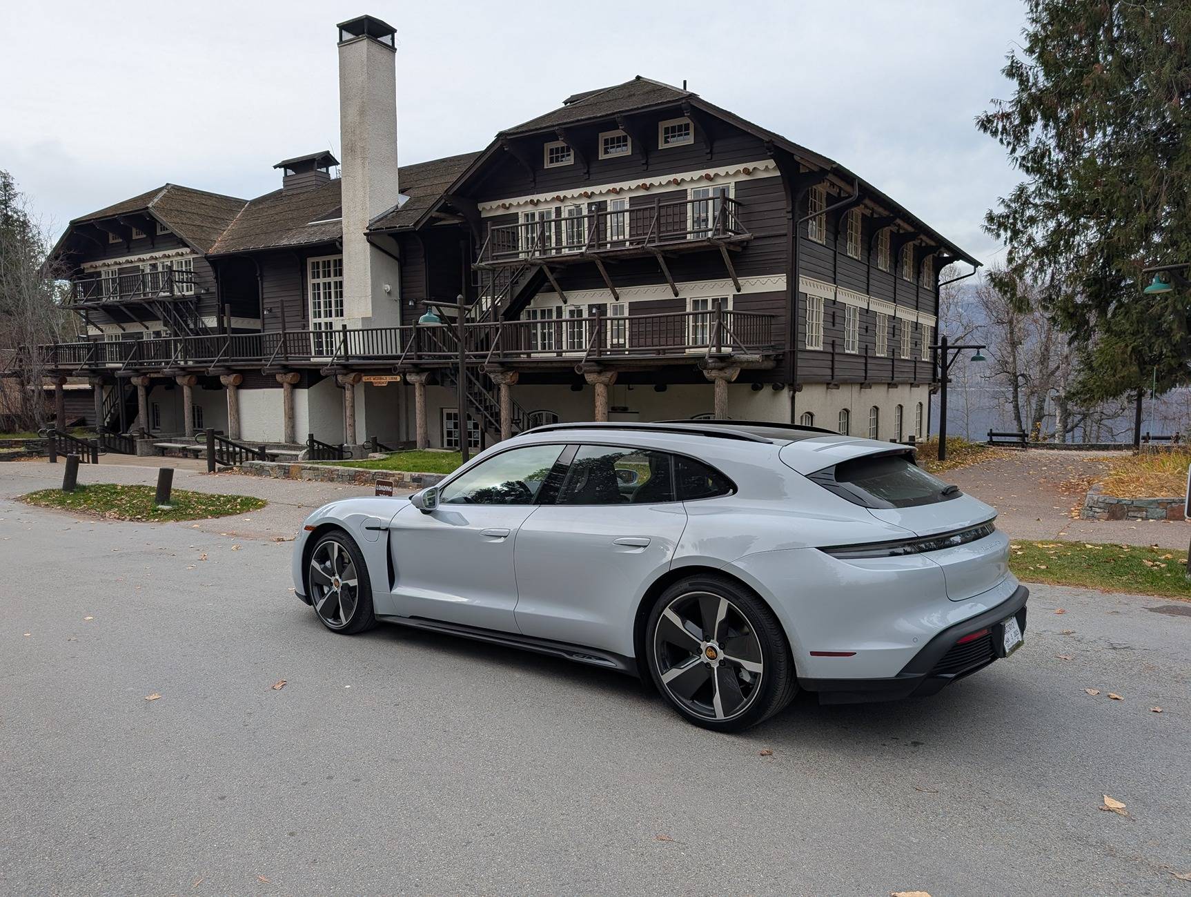 Porsche Taycan ICE GREY Taycan Club PXL_20241108_201122864