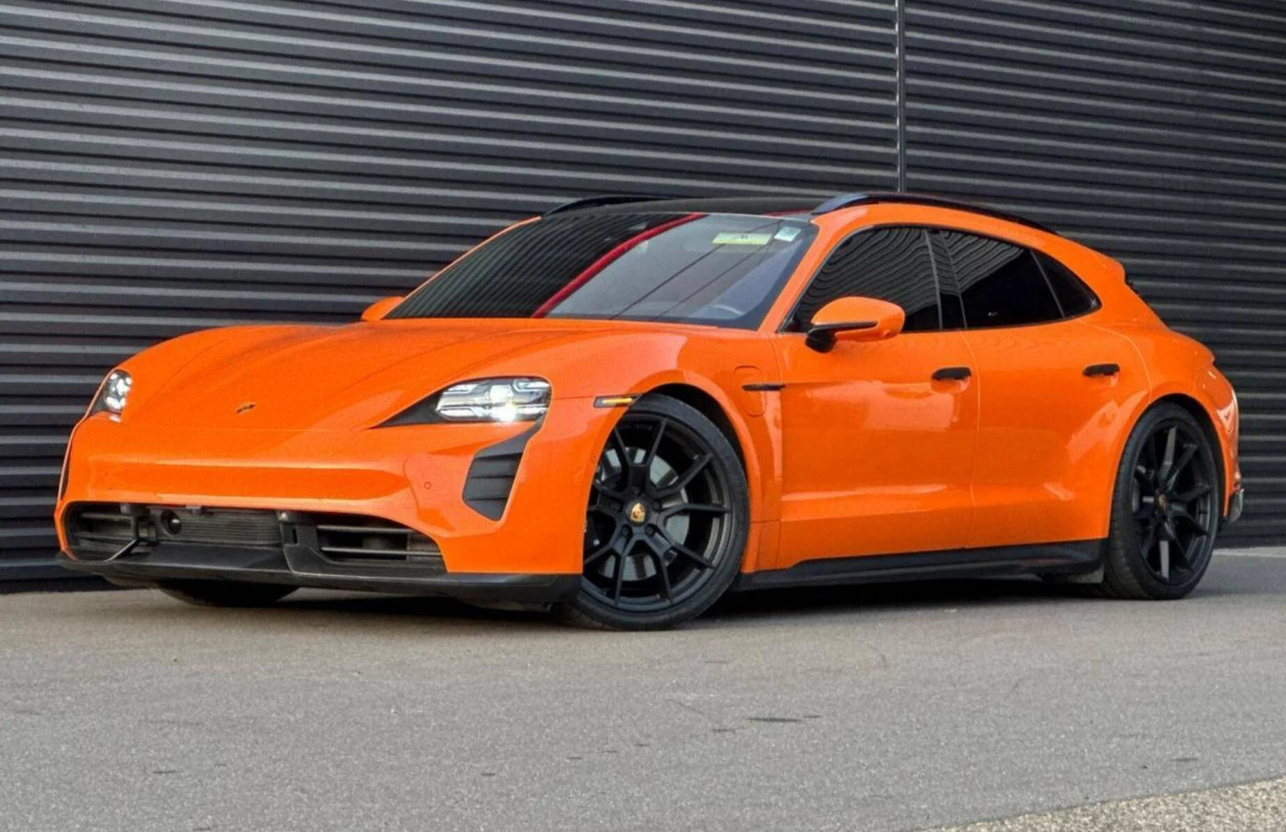 Porsche Taycan 🎨 PTS: PAINT TO SAMPLE Taycan Club & Photos Thread 1733431826933-4g