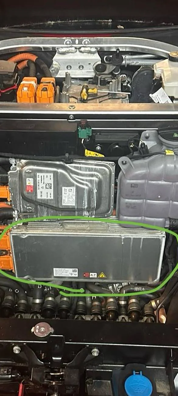 Porsche Taycan S4 battery charger modul Screenshot_20241206_155644_Gallery