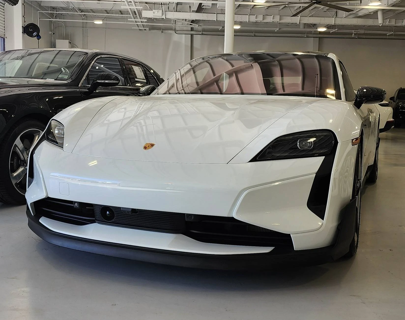 Porsche Taycan RS E-Tron GT compared to Taycan Turbo GT 1000054090
