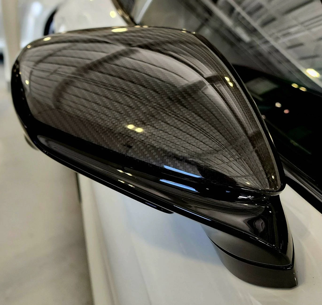 Porsche Taycan RS E-Tron GT compared to Taycan Turbo GT 20241220_113006