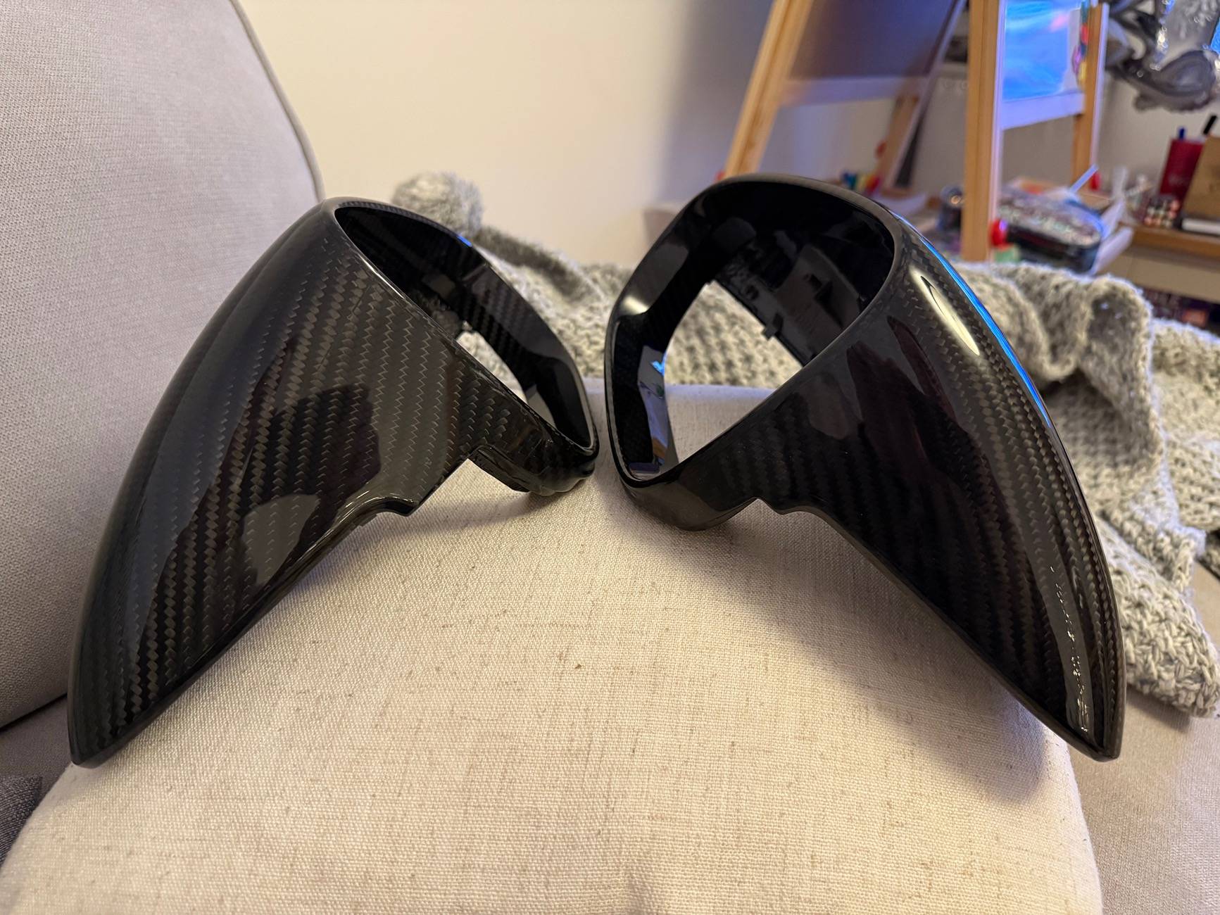 Porsche Taycan Fitting aftermarket carbon wing mirror caps? Any tips? IMG_3485