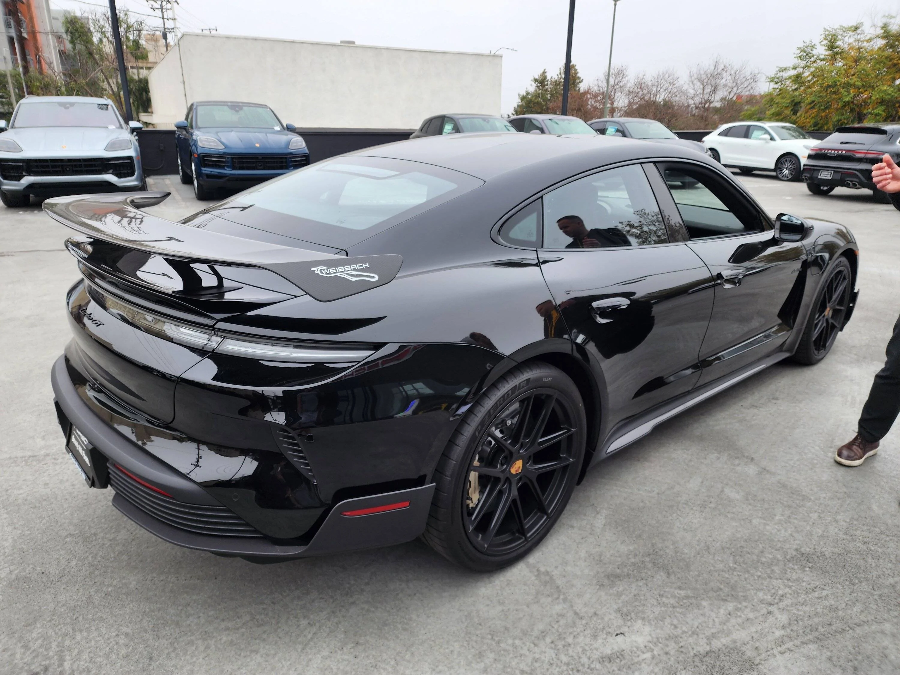Porsche Taycan Review: Taycan Turbo GT Weissach compared to Turbo GT 20241229_120721